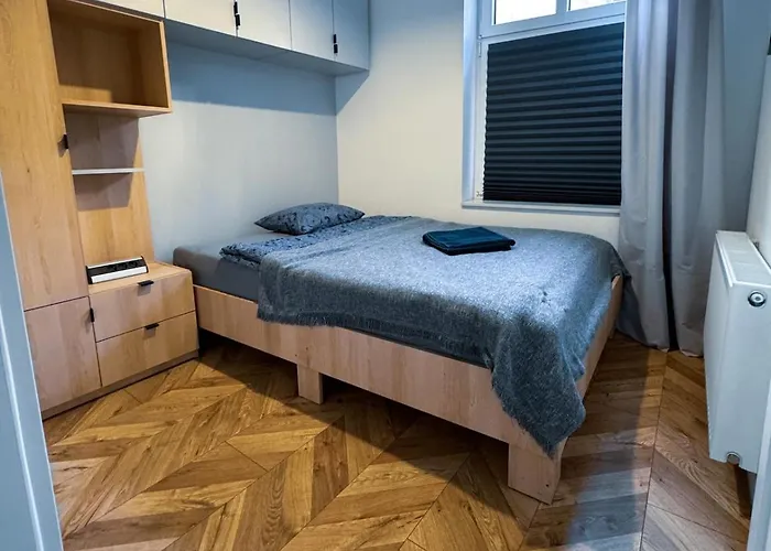 Appartement Stylowy Z Osobna Sypialnia Powstancow 4a- Self Check-in Katowice